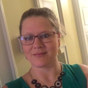 Meet your Posher, Lexe